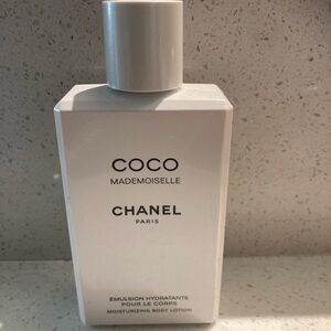 CHANEL: Coco Mademoiselle Lotion 6.8oz